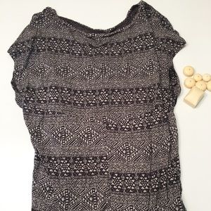 Ella Moss tunic Small ~  cool pattern ~ soft